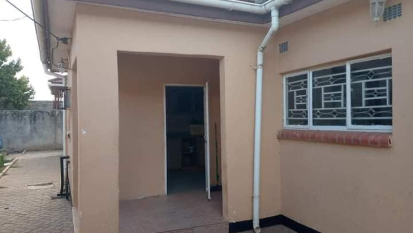 4-bedroom-standalone-house-in-woodlands-chalala-big-2