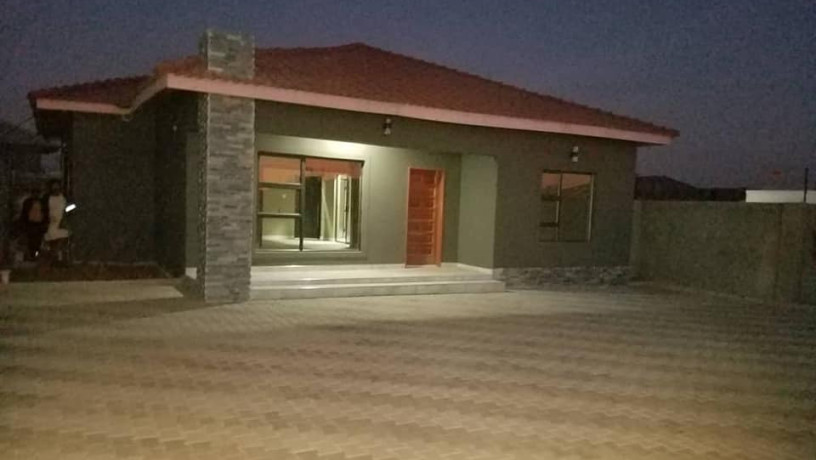 3-bedroom-standalone-house-for-sale-in-lilayi-big-5