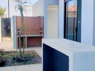 executive-three-bedroom-town-houses-with-own-yard