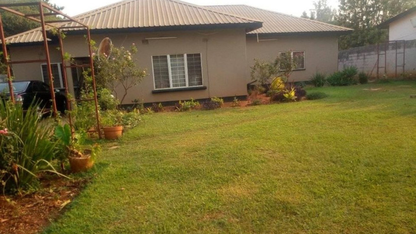 4-bedroom-standalone-house-with-cottage-in-avondale-big-4