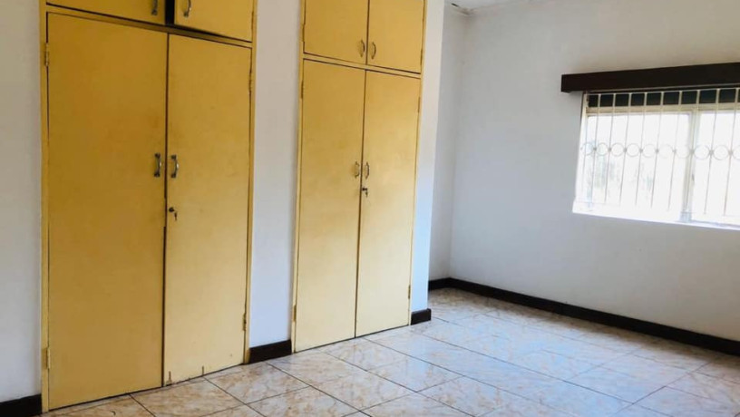 3-bed-flat-for-rent-in-kabulonga-big-2