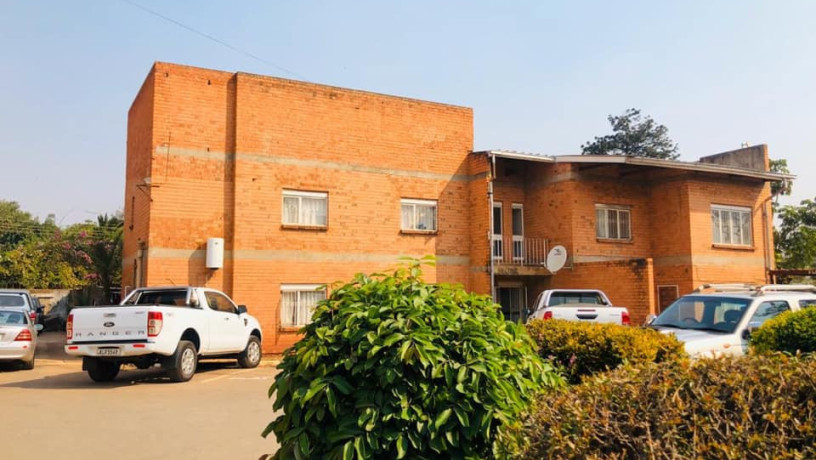 3-bed-flat-for-rent-in-kabulonga-big-9