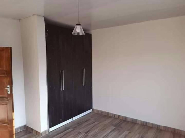 3-bedroom-semidetached-flat-for-rent-in-meanwood-vona-valley-big-5