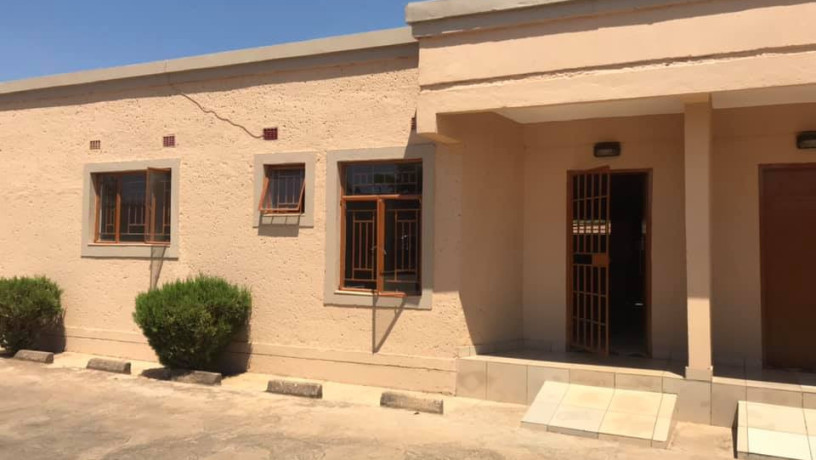 executive-two-bedroomed-flat-for-rent-in-woodland-chalala-big-5