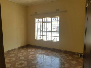 2-bedroom-flat-in-olympia