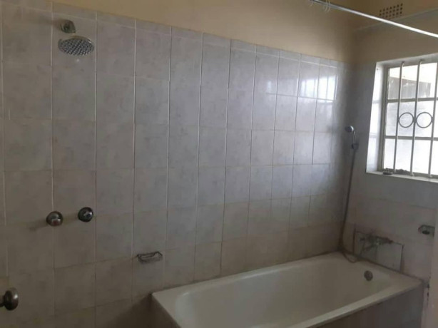 2-bedroom-flat-in-olympia-big-1