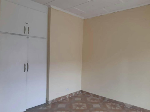 2-bedroom-flat-in-olympia-big-4
