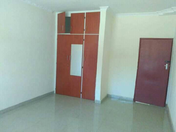 vacant-modern-executive-three-bedroomed-house-in-woodlands-extension-big-1