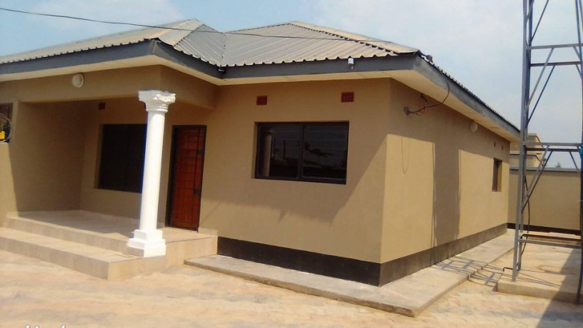 2-bedroom-house-for-rent-in-chunga-big-5