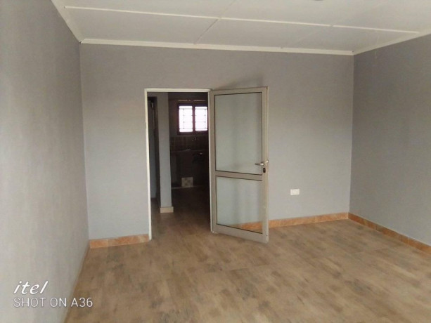 2-bedroom-house-for-rent-in-chunga-big-4