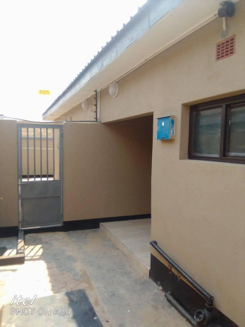 2-bedroom-house-for-rent-in-chunga-big-3