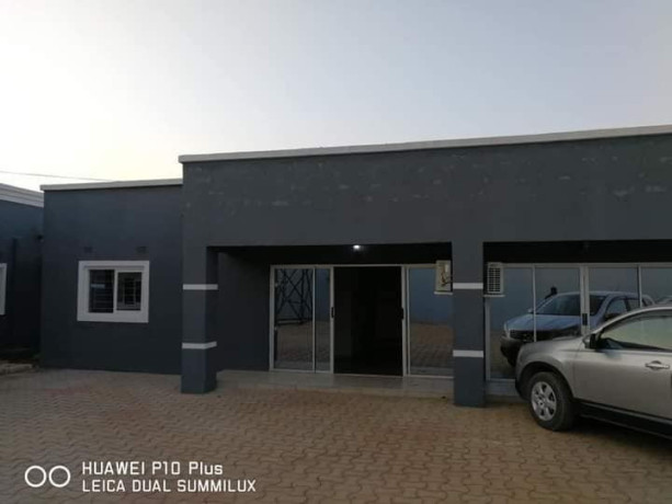 neat-and-beautiful-2-bedroom-flat-for-rent-big-4