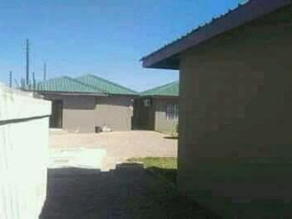 1-bedroom-flat-in-kamwala-south