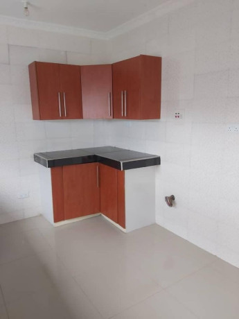 modern-two-bedroom-flat-for-rent-in-lilayi-big-3
