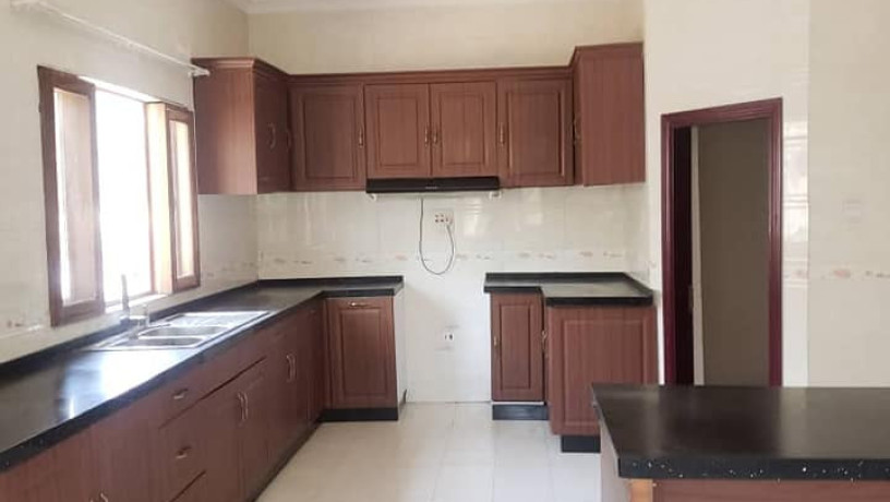 executive-3-bedroom-stand-alone-villa-for-rent-in-new-kasama-big-4