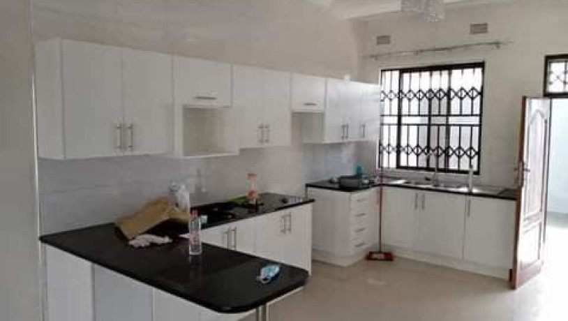 executive-2-bedroom-flat-in-chalala-lusaka-big-2