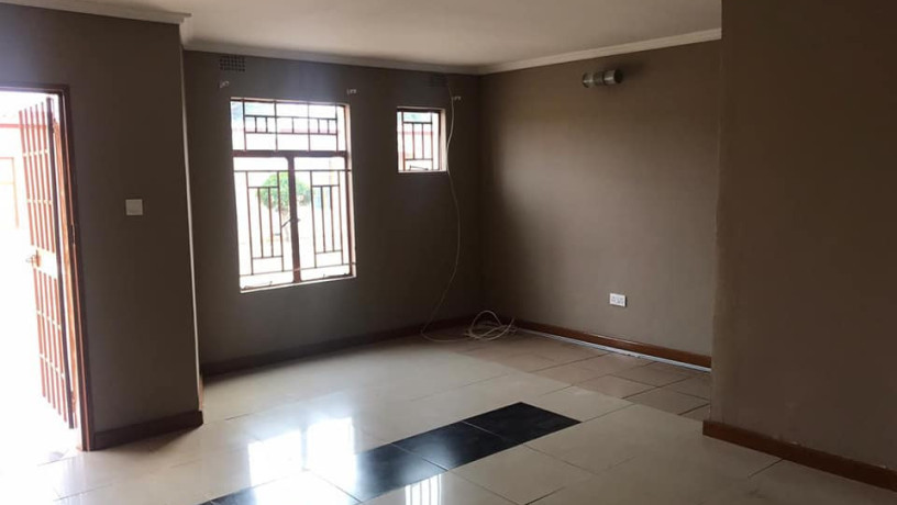 executive-two-bedroom-flat-for-rent-in-woodland-chalala-big-5