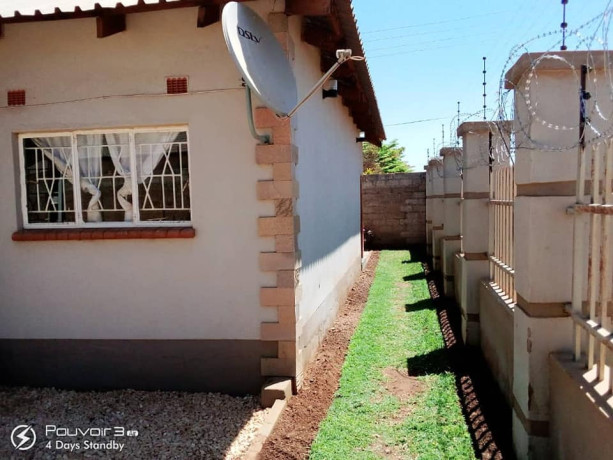 2-bedroom-flat-in-woodlands-chalala-big-1