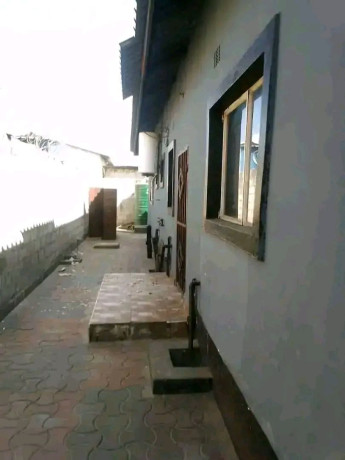3-bedroom-house-in-makeni-villa-big-9