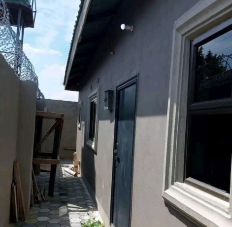 3-bedroom-flats-for-sale-in-ibex-hill-big-2