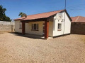 2-bedroom-house-for-rent-in-makeni-small-3