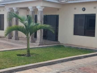 3 Bedroom House For Rent In Makeni Majoru