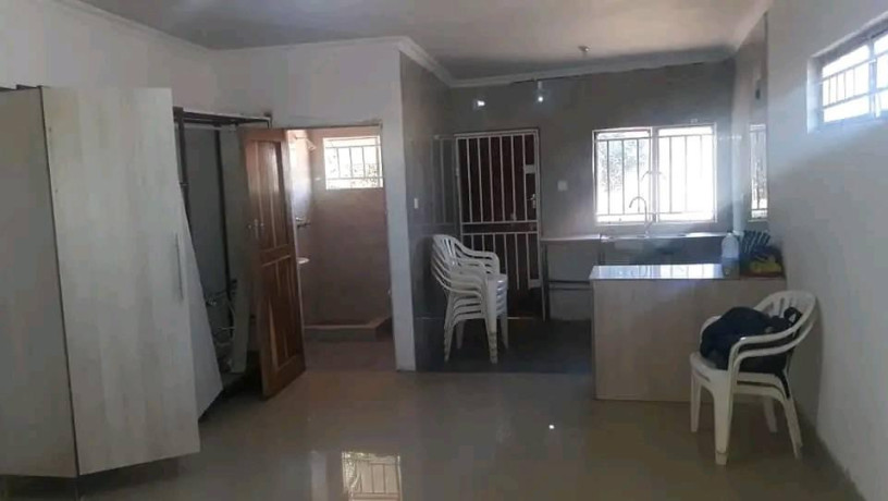 bedsitter-for-rent-in-makeni-big-4