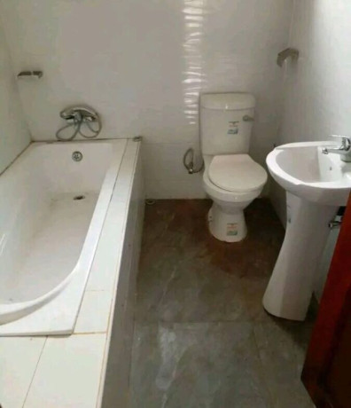 2-bedroom-flat-for-rent-in-chalala-big-8