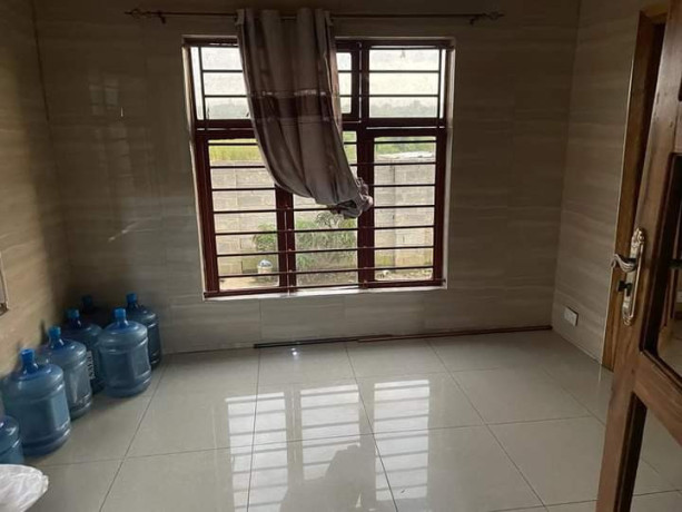 4-bedroom-flat-for-sale-in-kitwe-big-5