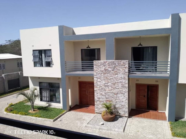 3-bedroom-flat-for-rent-in-olympia-big-2