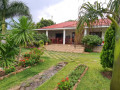 luxurious-4-bedroom-house-in-livingstone-small-1