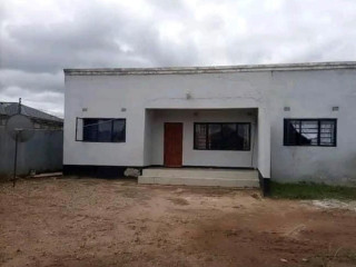 2 Bedroom Flat For Sale in Chalala