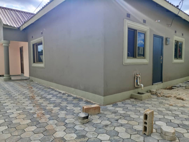 modern-2x2-bedroom-flats-for-sale-in-ibex-hill-big-1