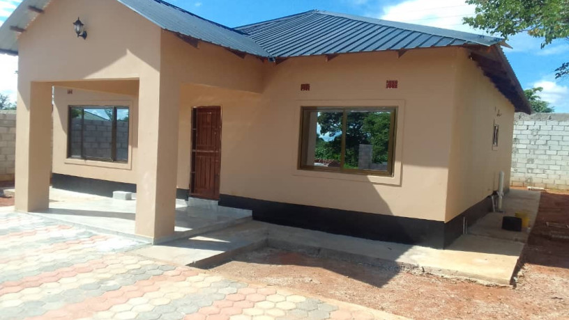 2-bedroom-stand-alone-house-for-sale-in-lilayi-big-5