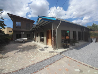 3 Bedroom House on a 800 Sqm Plot