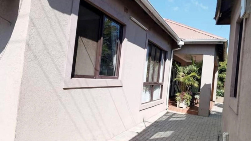 3-bedroom-house-for-sale-in-avondale-big-1