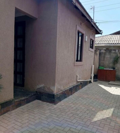 3-bedroom-house-for-sale-in-avondale-big-0