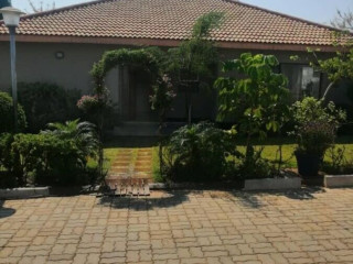 3 Bedroom House For Rent In Roma Park