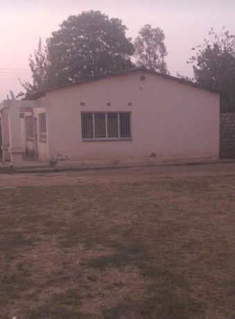 3-bedroom-house-for-rent-in-avondale-big-0