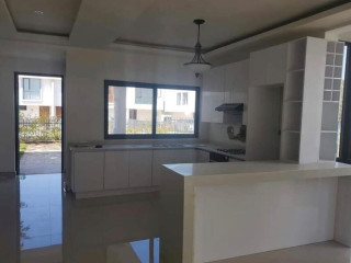 3 Bedroom Flat For Rent In Ibex Hill