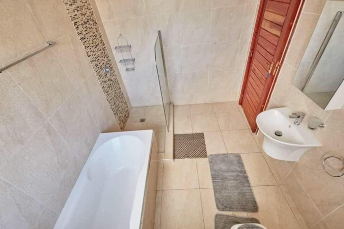 23-bedroom-apartment-for-sale-in-roma-park-big-6