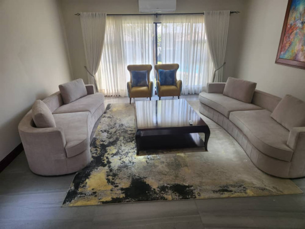 2-bedroom-apartment-for-rent-in-roma-big-2