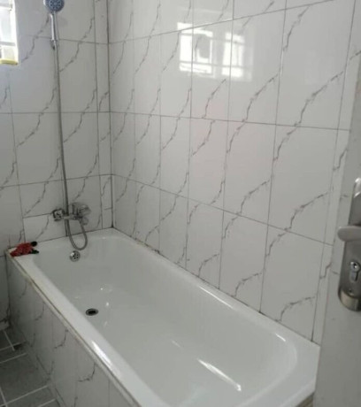 2-bedroom-flat-for-rent-in-meanwood-big-3