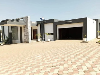 4 Bedroom House For Sale In Leopards Hill