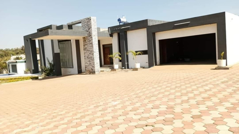 4-bedroom-house-for-sale-in-new-kasama-big-4