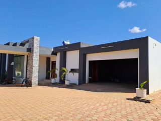 4 Bedroom House For Sale In Njolwe