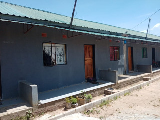 5 x 2Room Flats For Sale In Chongwe Show Grounds Area