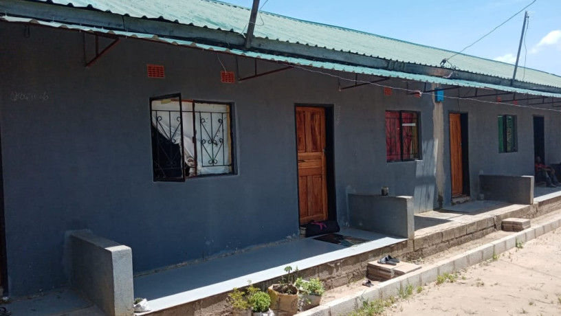 5-x-2room-flats-for-sale-in-chongwe-show-grounds-area-big-0