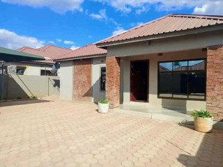 3-bedroom-house-for-rent-in-new-kasama