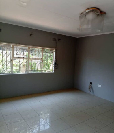 2-bedroom-house-for-rent-in-chalala-big-3